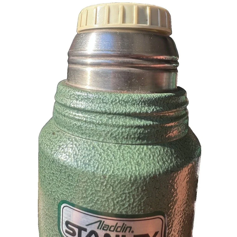 Vintage Aladdin Stanley 1 Quart Vacuum Thermos Green Hammertone USA A-944DH